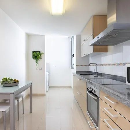 Jade Apartment *